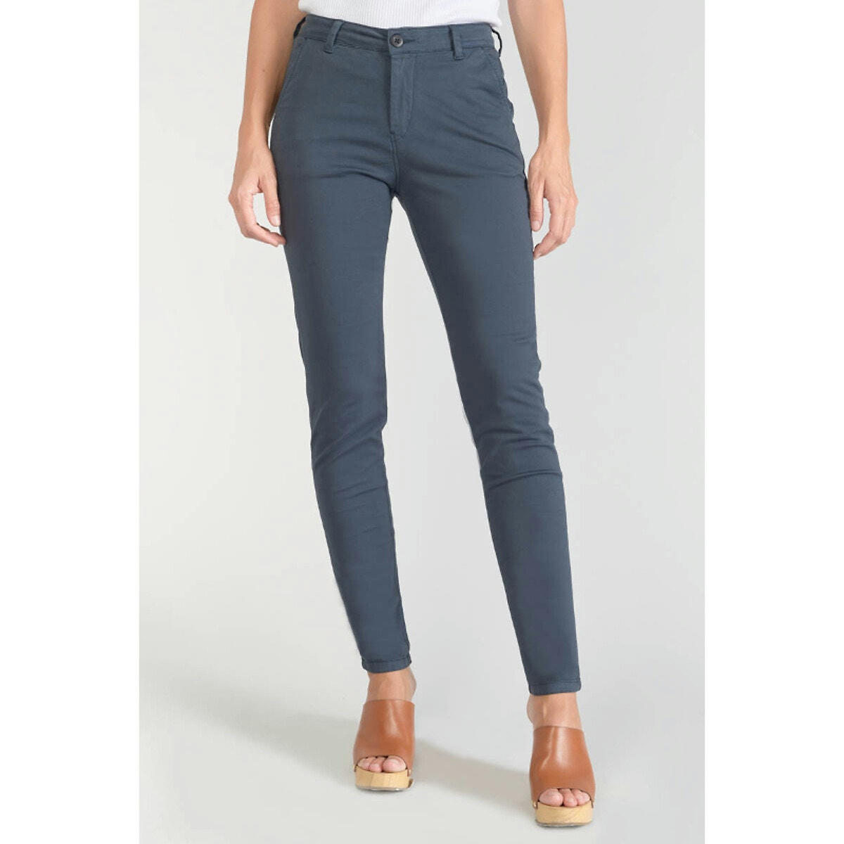 Pantalon slim, ceinture imprimée