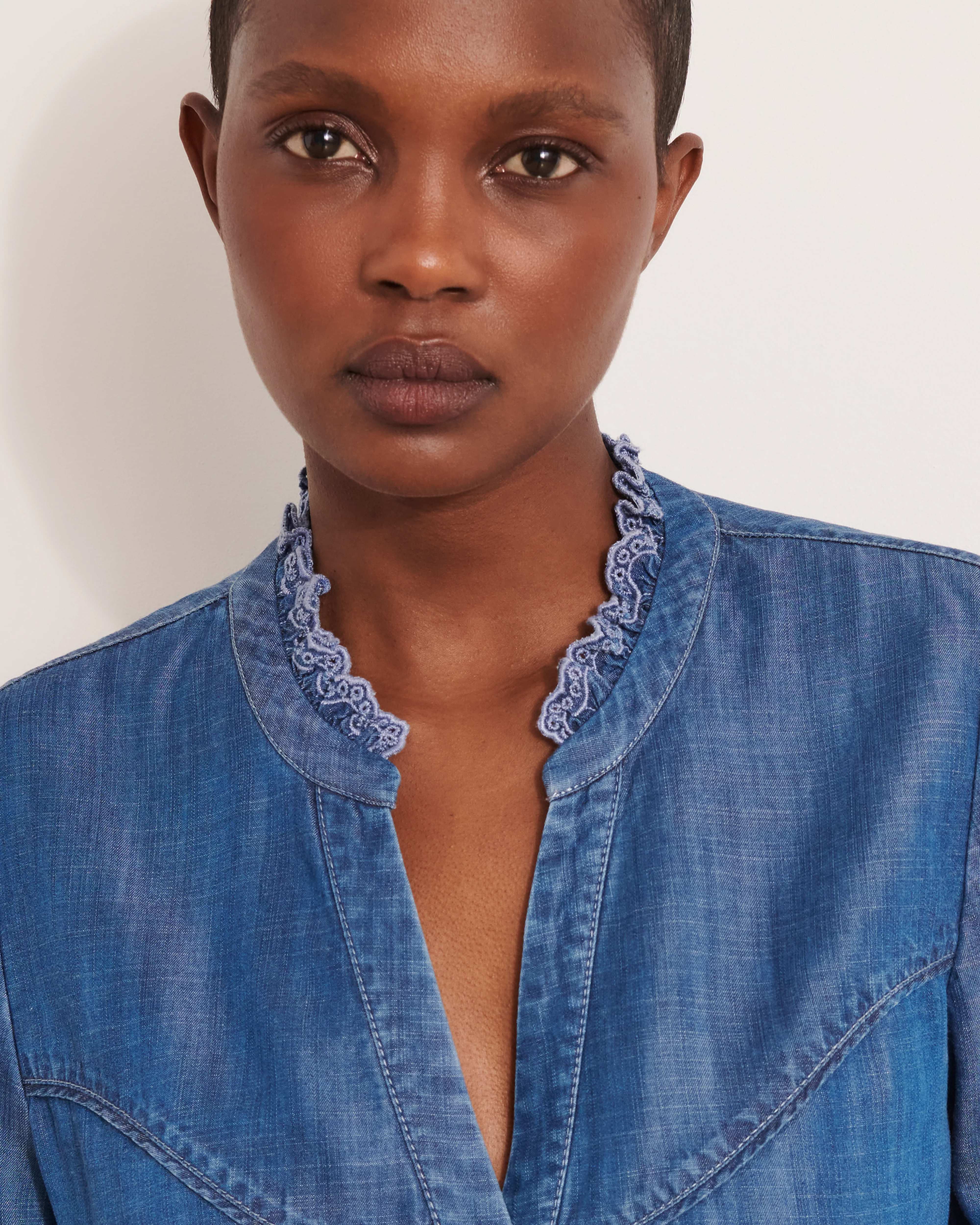 Chemise col brodé CONFIDENTIEL/12145/296
