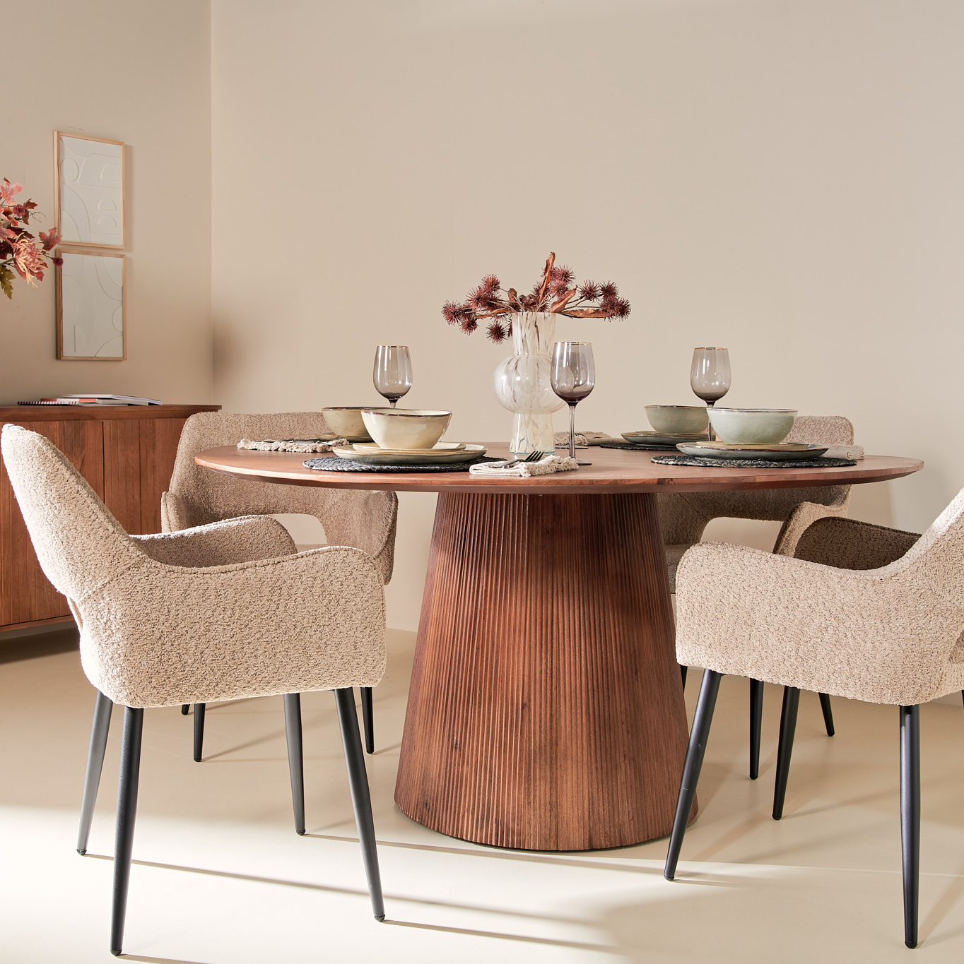 by fonQ Grand Eettafel Lichtbruin Mangohout - Ø 120 cm