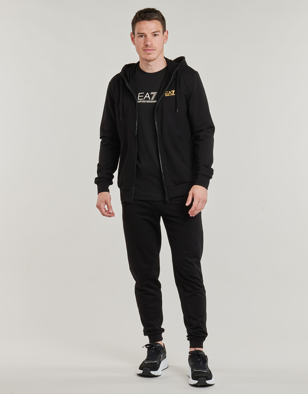 Emporio Armani EA7 - TRAIN CORE ID T-SUIT 8NPV63 - Black / Gold