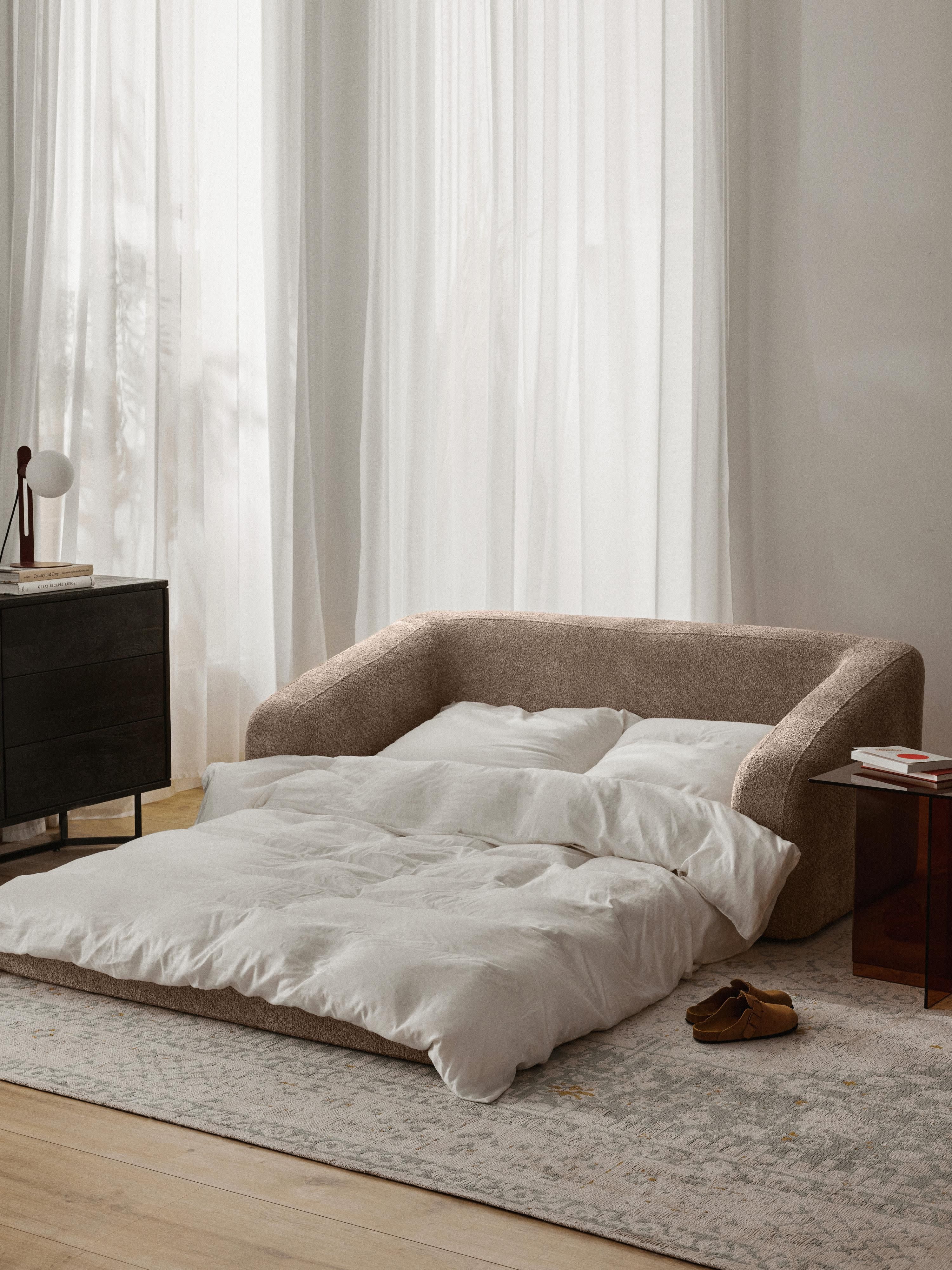 Schlafsofa Eliot (2-Sitzer) aus Teddy-Bouclé