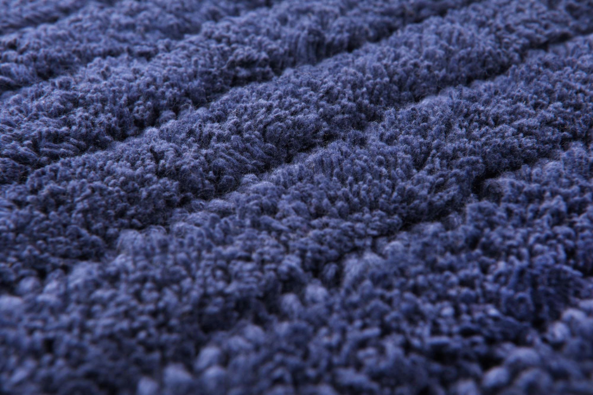 COTTON STRIPES - Tapis de bain structure fait à la main Bleu foncé 60x100