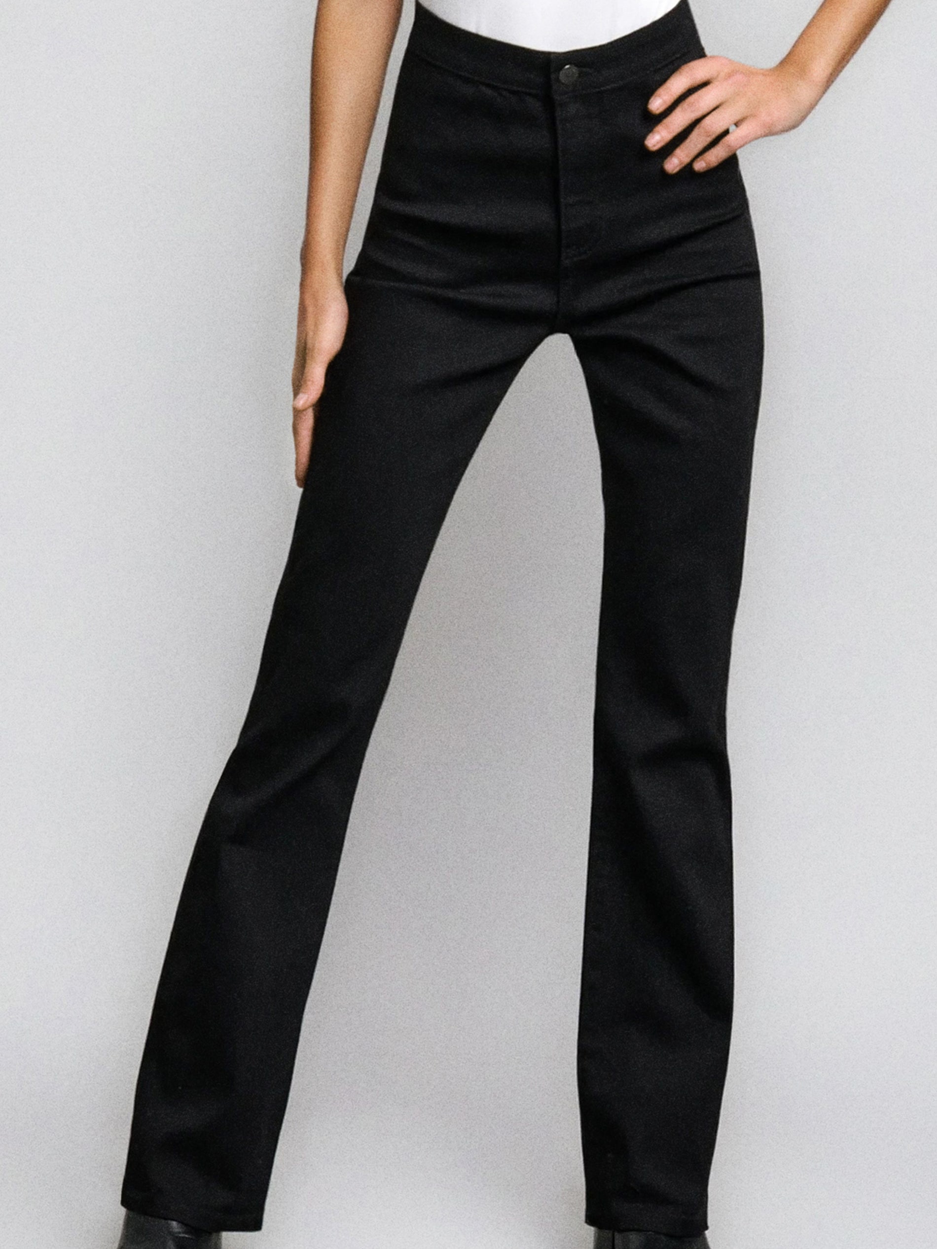 Jeansy flare high waist