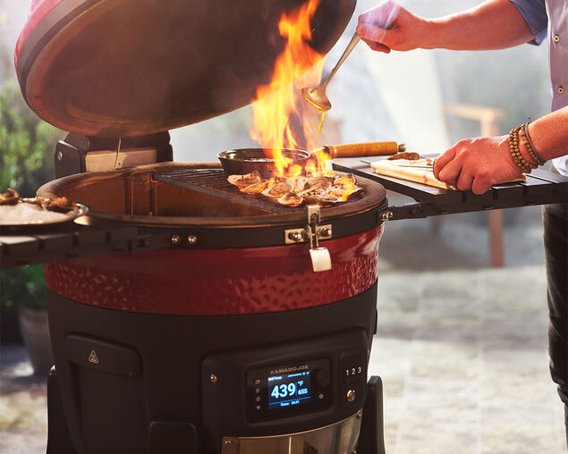 Kamado Joe Konnected Joe Digital Charcoal BBQ and Smoker
