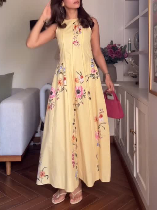 Elegant Floral Embroidered Sleeveless Maxi Dress