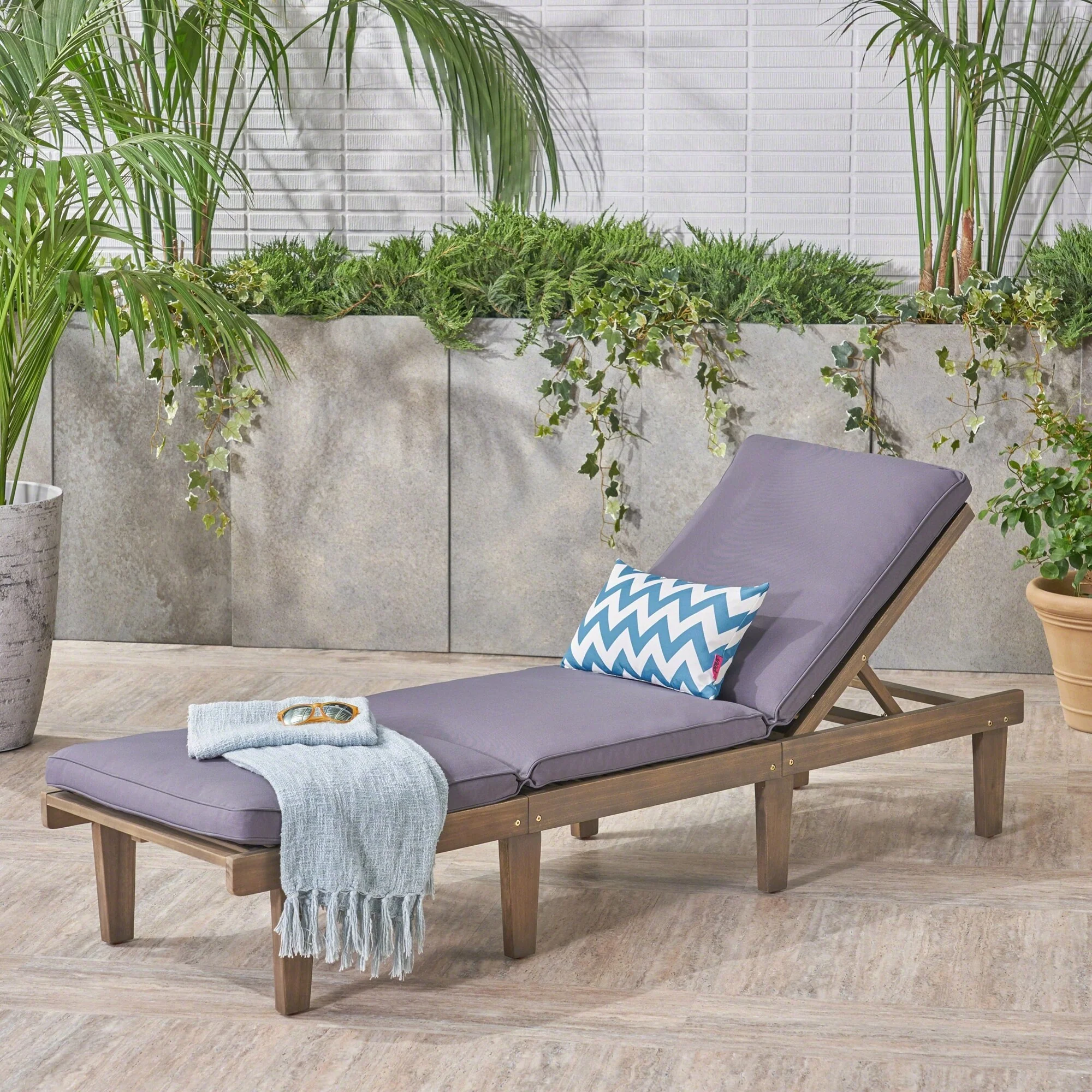 Acacia Wood Chaise Lounge with Cushion Outdoor Relaxation