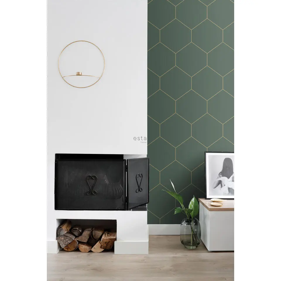 ESTAhome behang hexagon donkergroen en goud - 50 x 900 cm