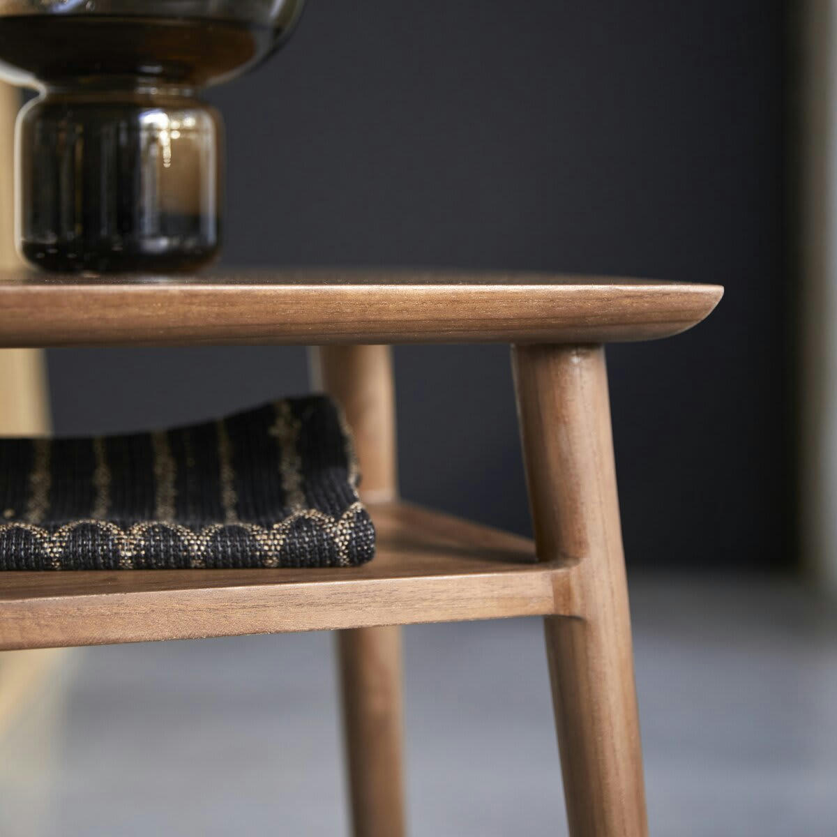 VINTAGE - Chevet en teck massif recyclé