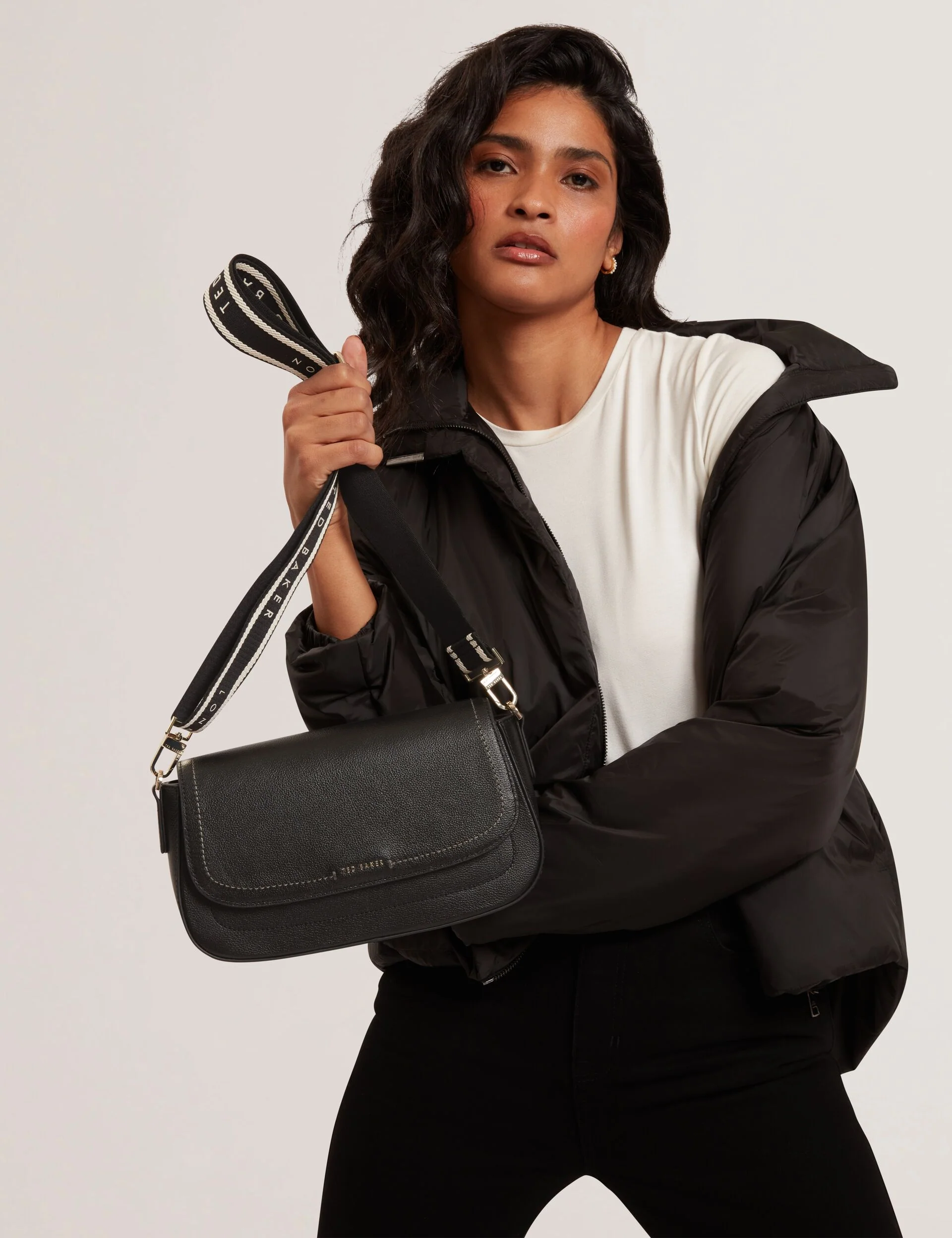 LOUIIZE | BLACK