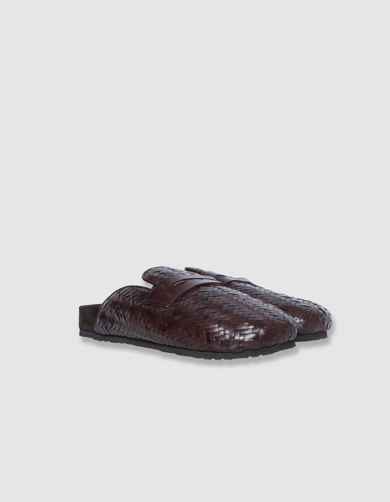 ​Mules sabots marron cuir tressé Femme