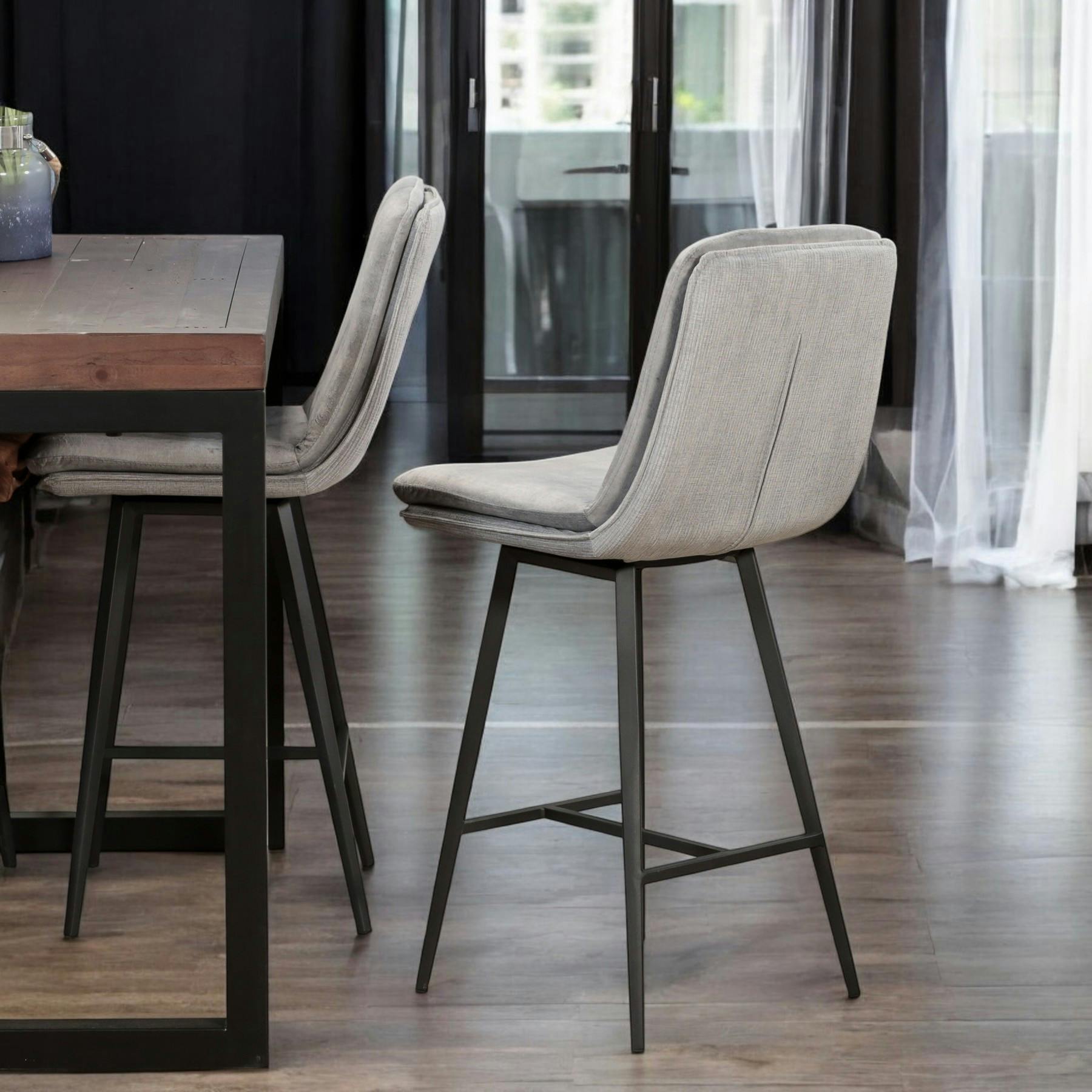 Chaise de bar en velours gris à double coussinage (lot de 2) OKA