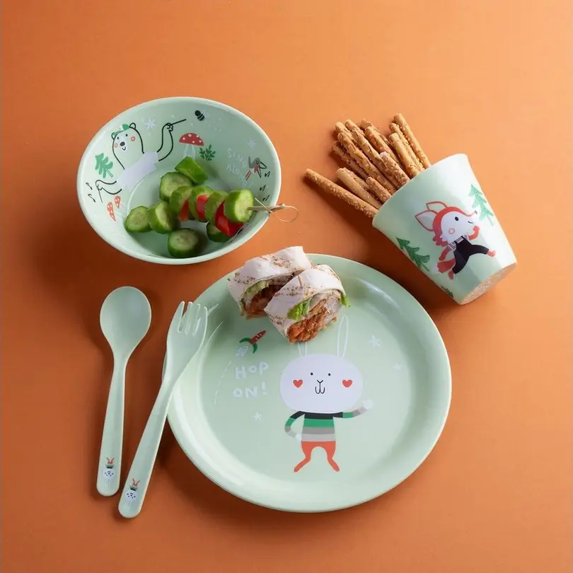 Kinder Geschirr-Set 4er-Set HOP ON AT HOME