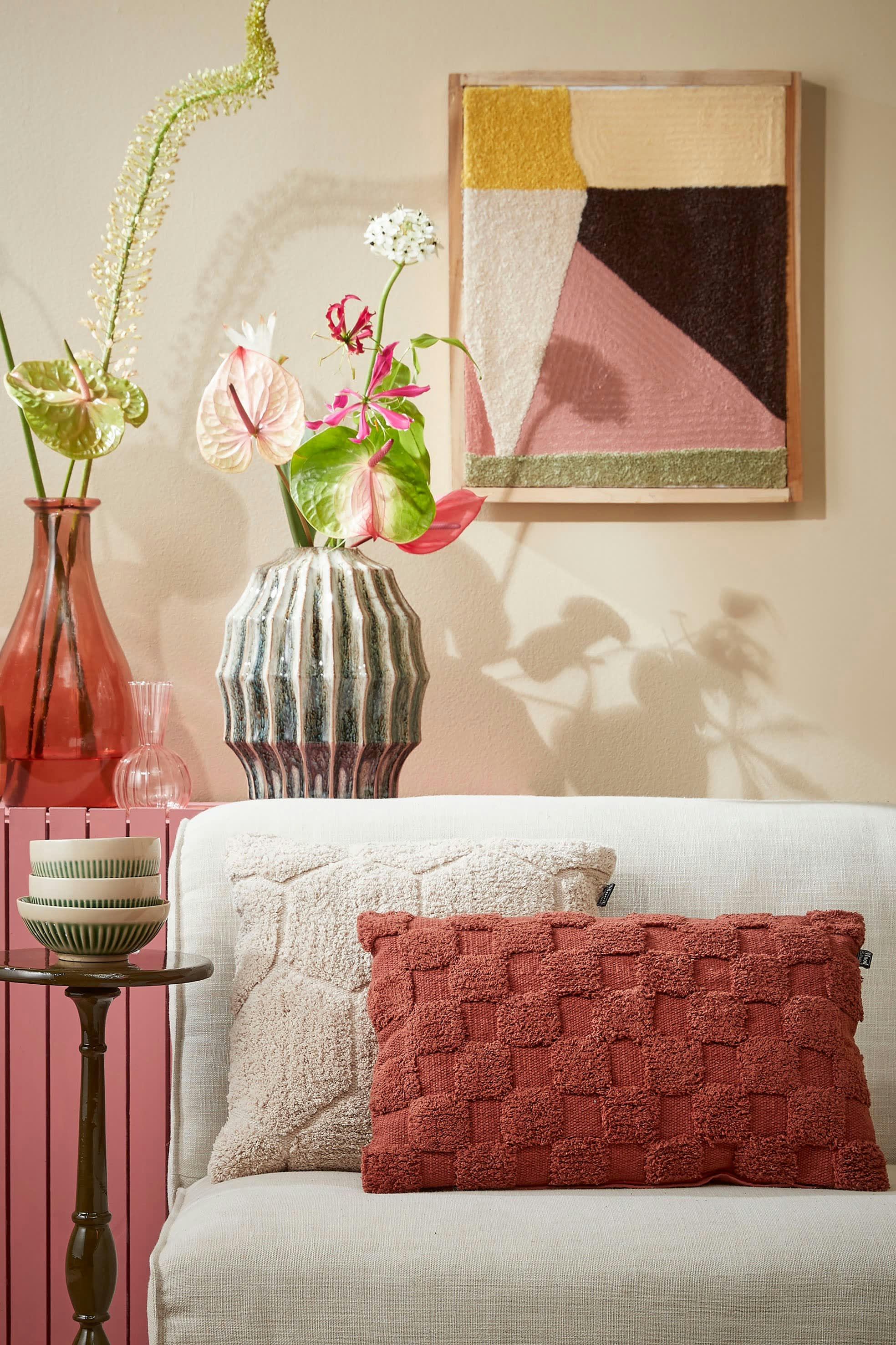 - Décoration murale en coton et bois rose clair 59x45