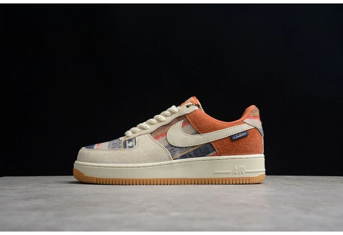 Nike Air Force 1 07 Low 