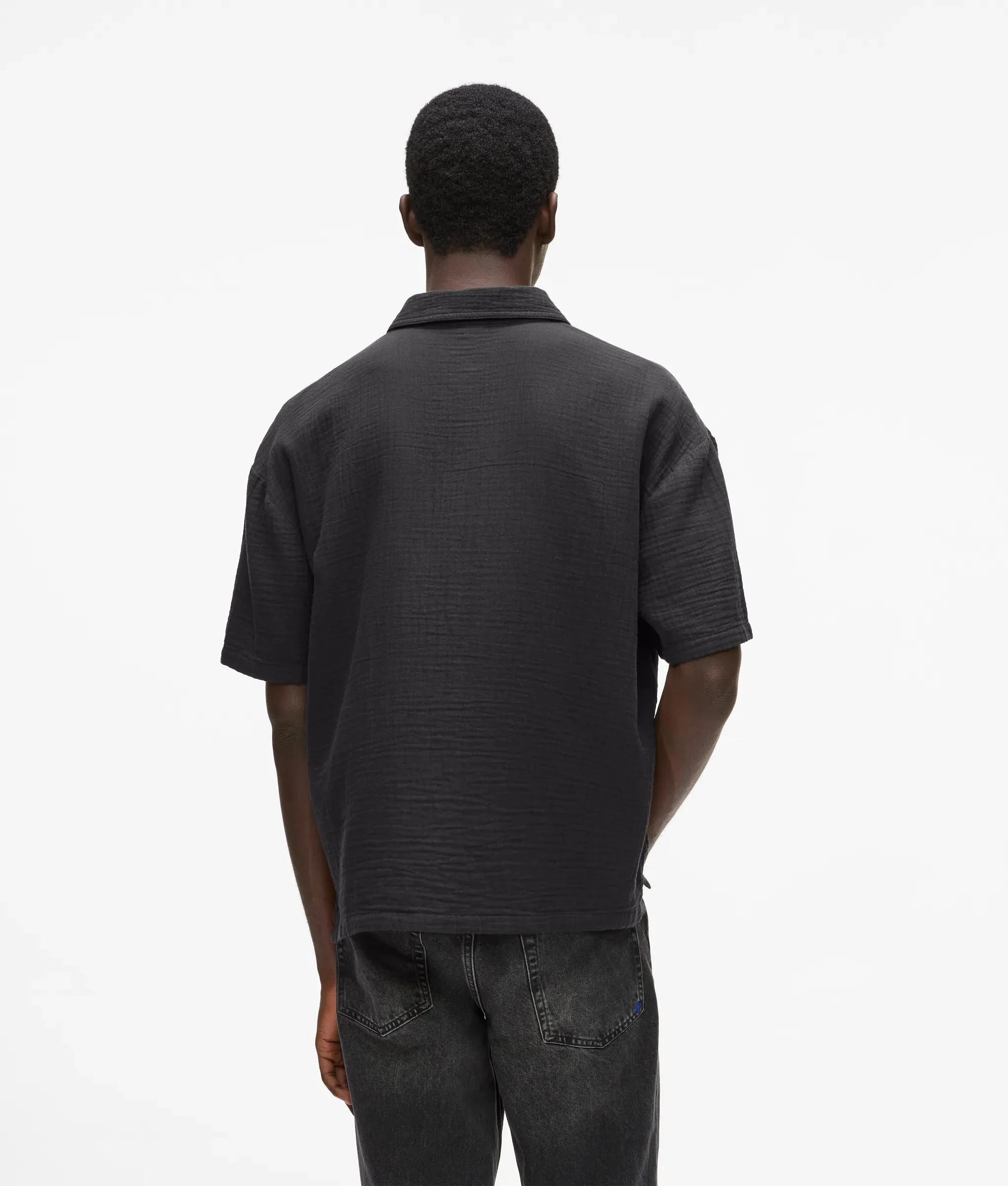 Chemise plissée à manches courtes