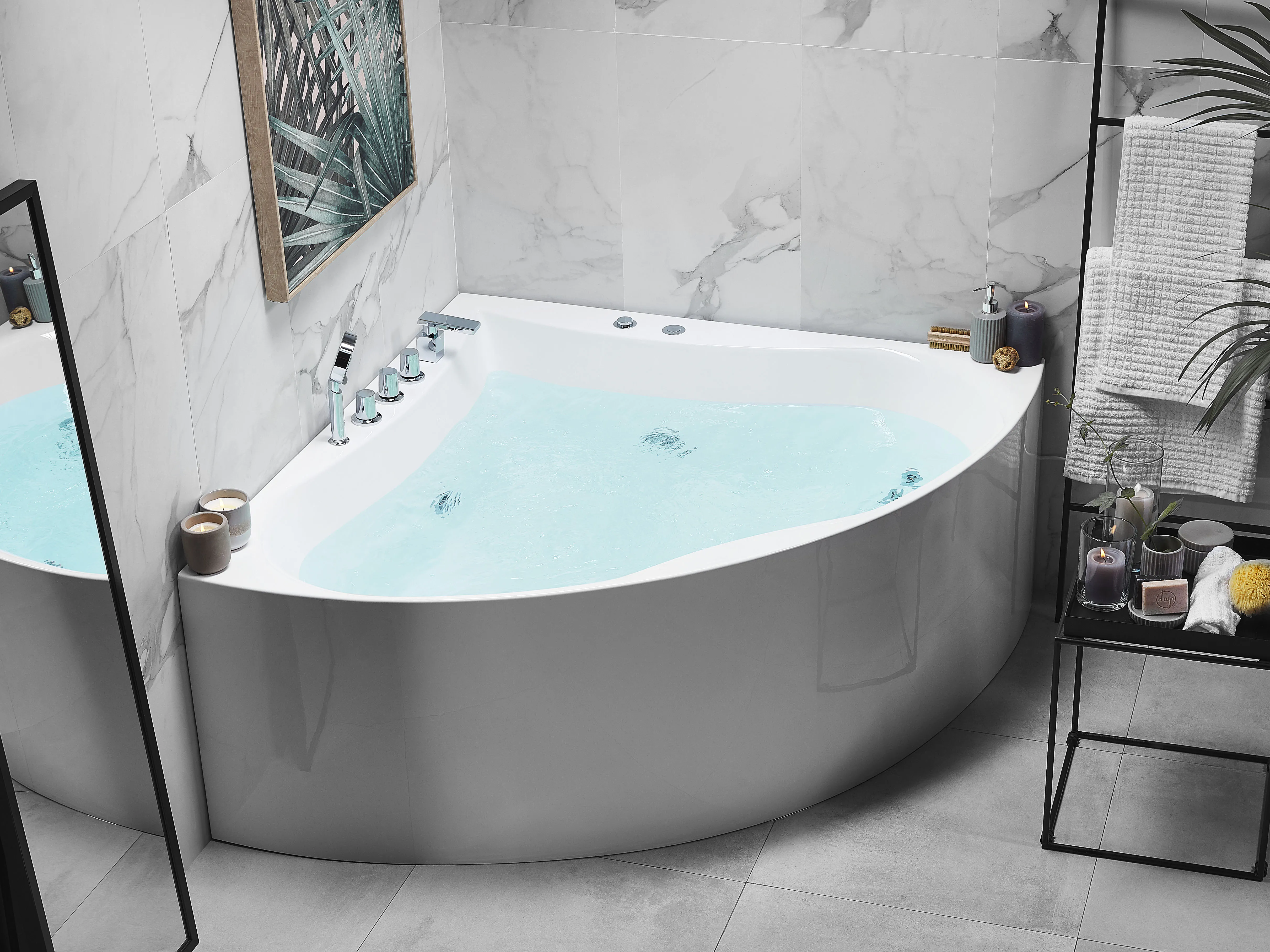 Corner Hot Tub ISLITA 1870 x 1330 mm White