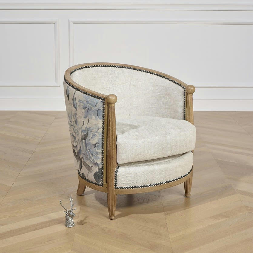 CAROLE - Petit fauteuil tonneau en lin beige