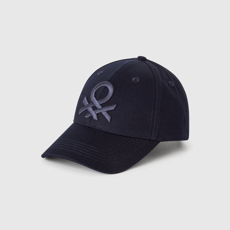 Baseball cap with embroidered logo
