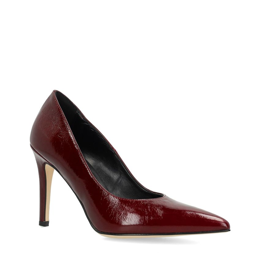 Manfield Lakleren burgundy pumps