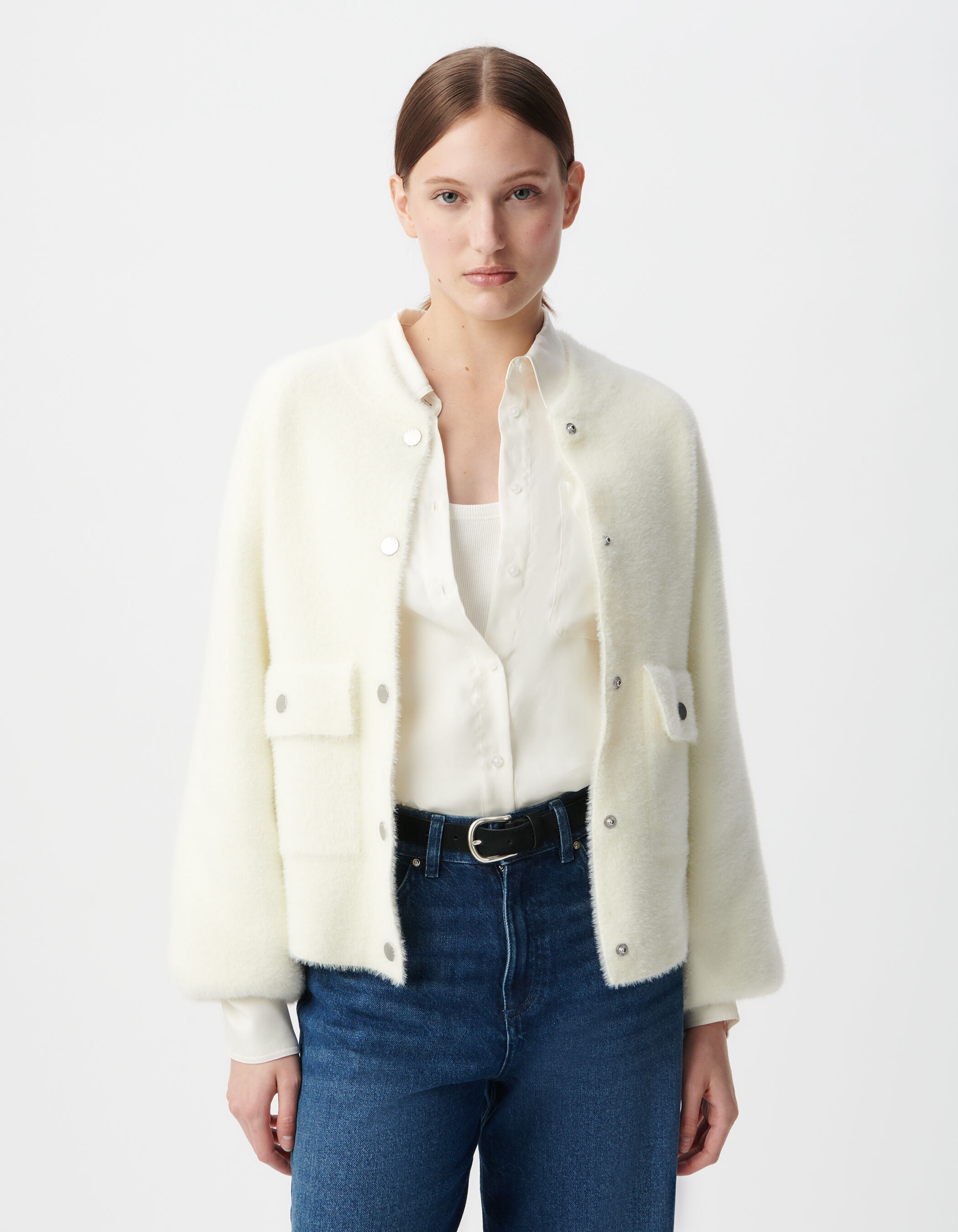 Cardigan blanc tricot duveteux poches à rabat pressionné Femme
