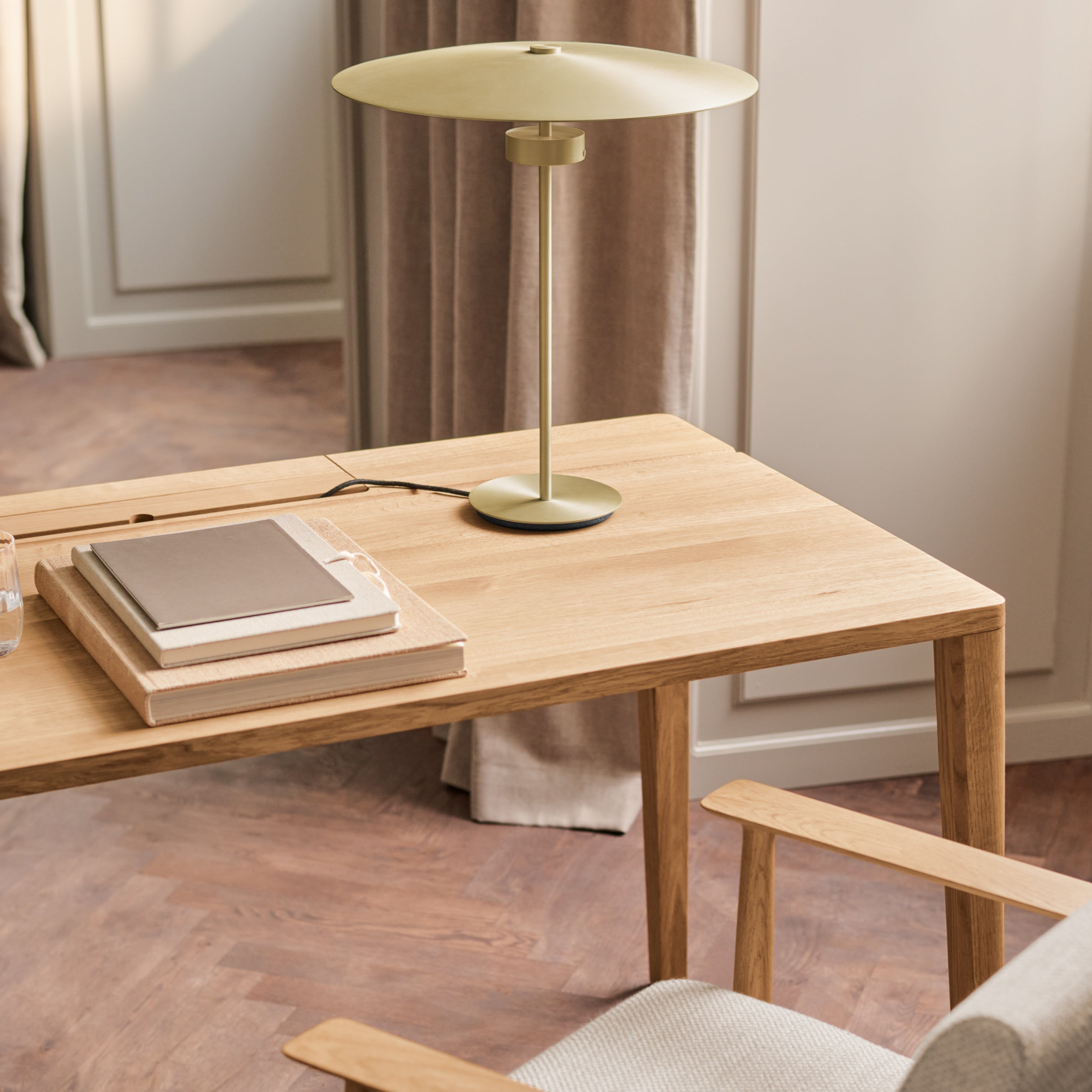 Bolia Graceful Eettafel - B 160 cm - Geolied Eiken