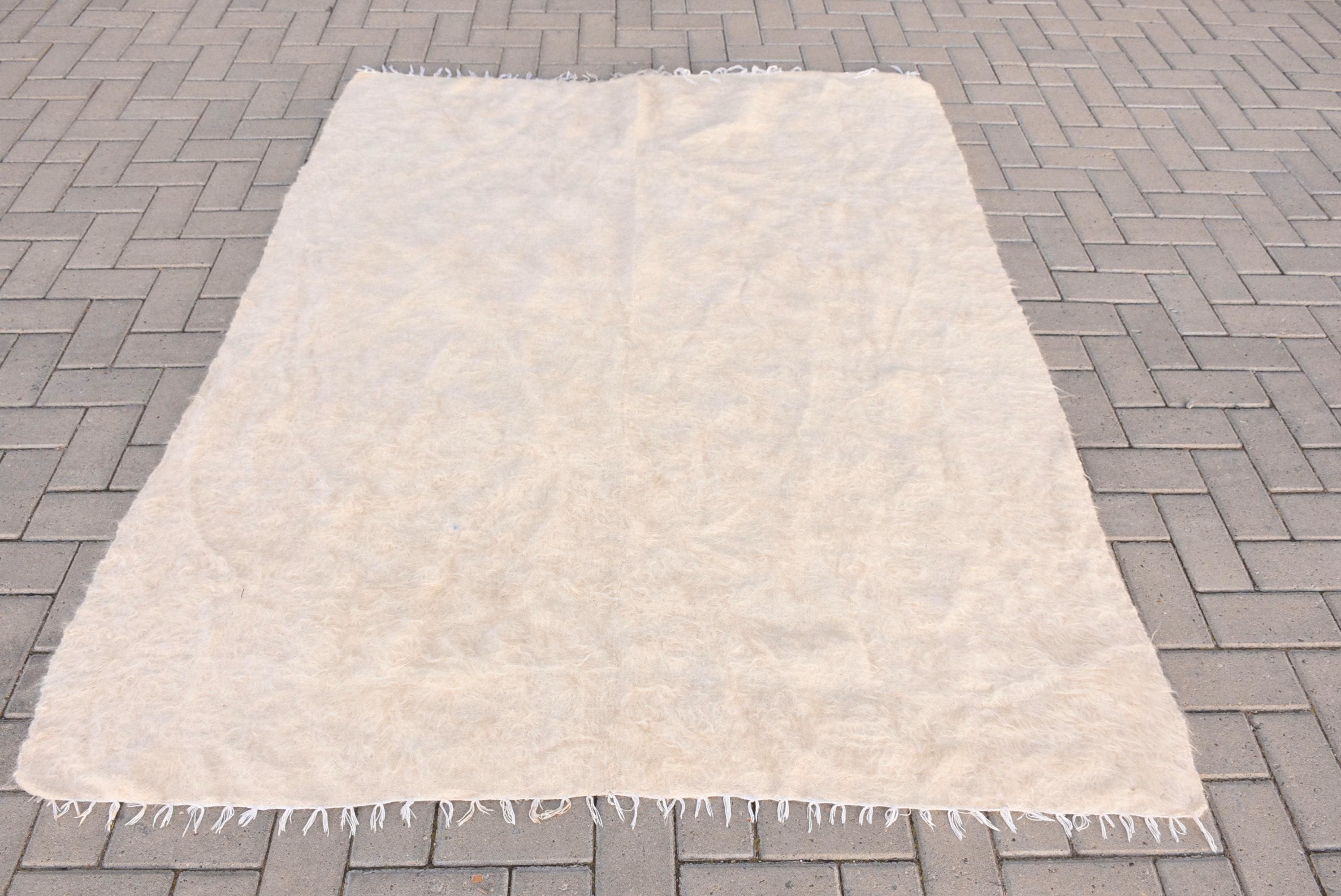 Turkish Rug, 5.1x6.4 ft Vintage Rug, White Gray Polka dot Wool Rug