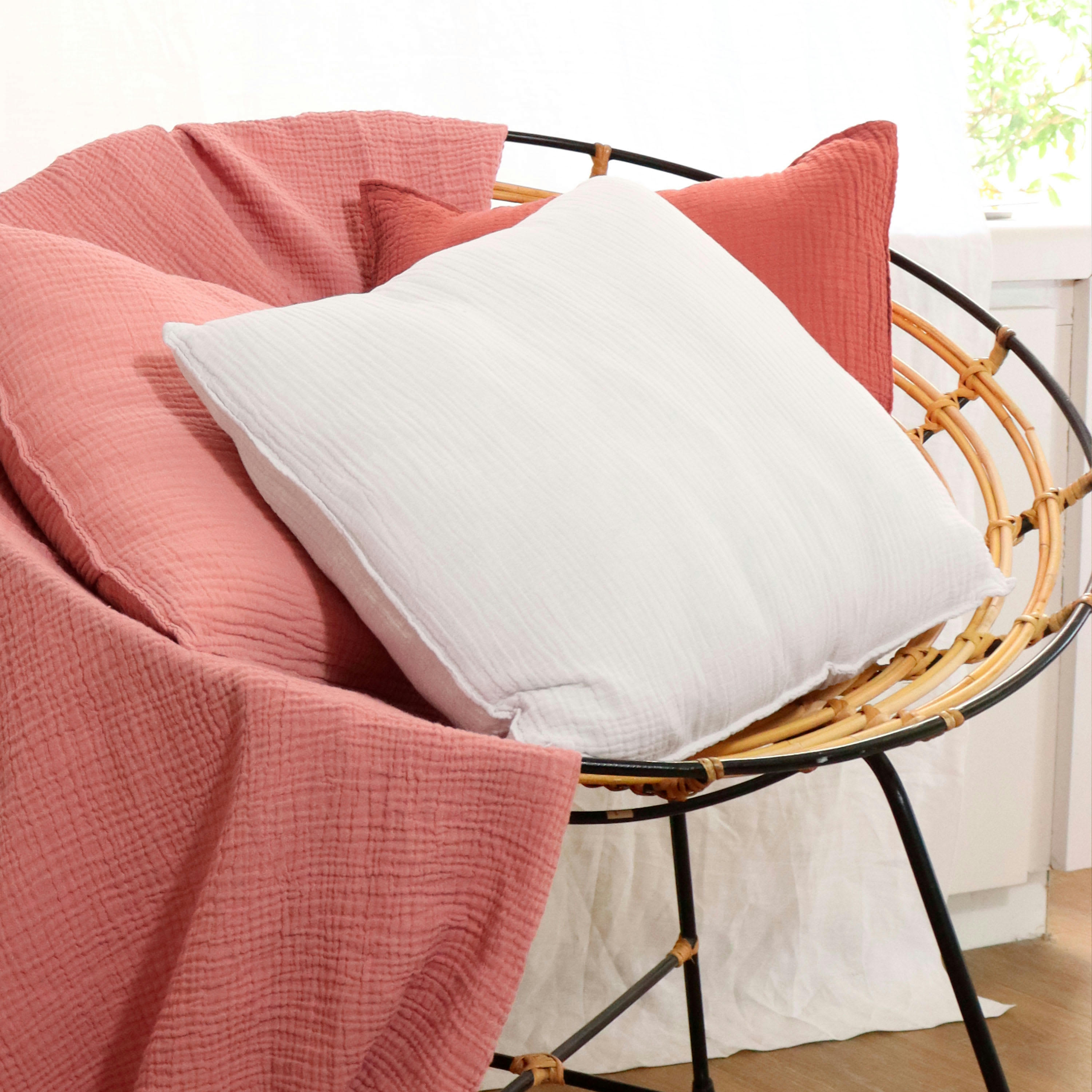 SIMPLEMENT GAUFRÉ - Housse de coussin en gaze de coton 40x40cm Blanc Craie