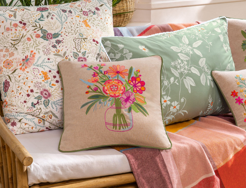 Coussin orange brodéBerlingots