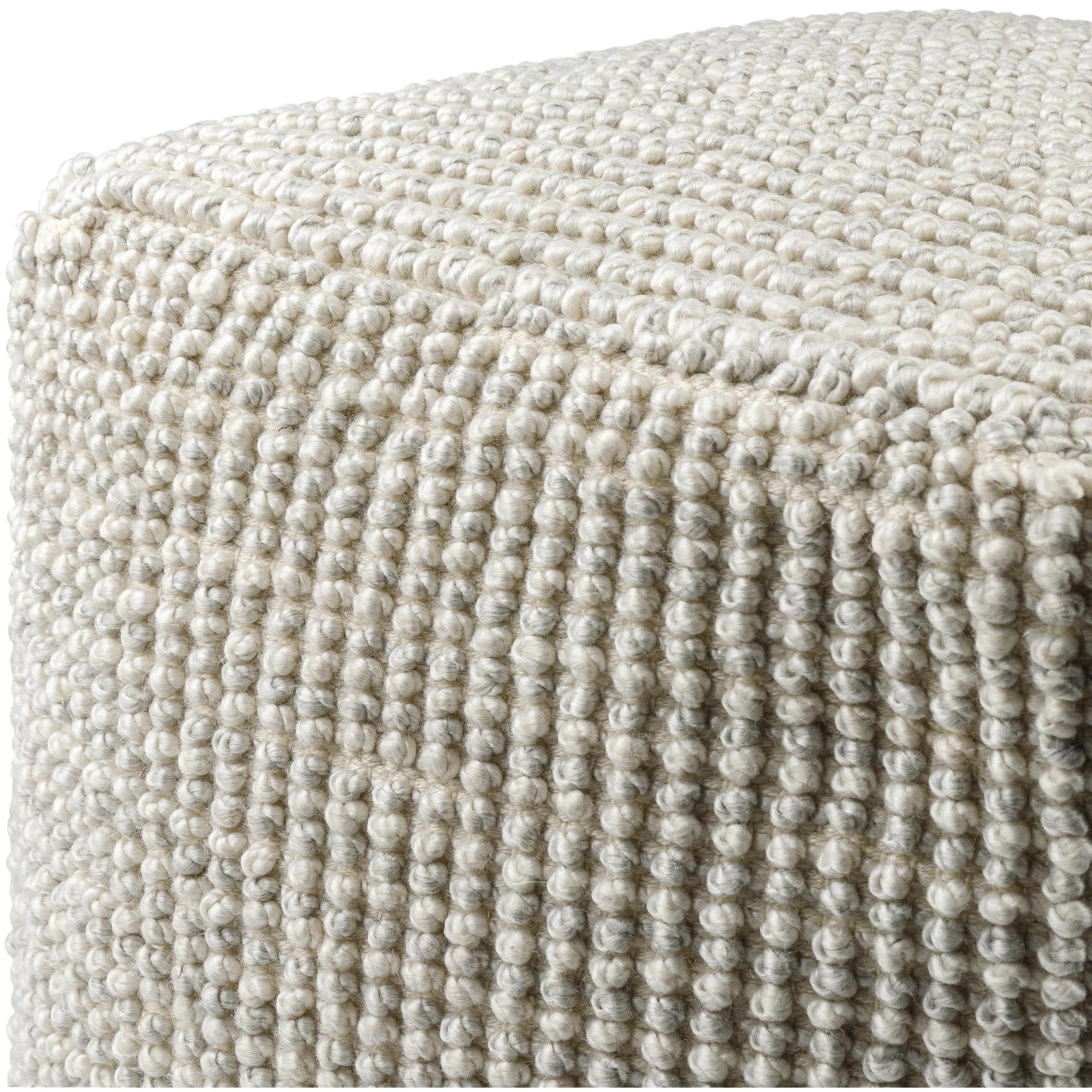 Kaitlyn Cottage Pouf