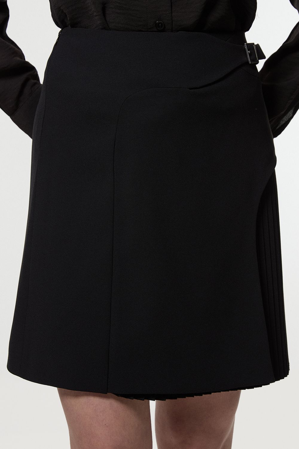 KarenMillen Tailored Buckle Detail Pleated Mini Skirt