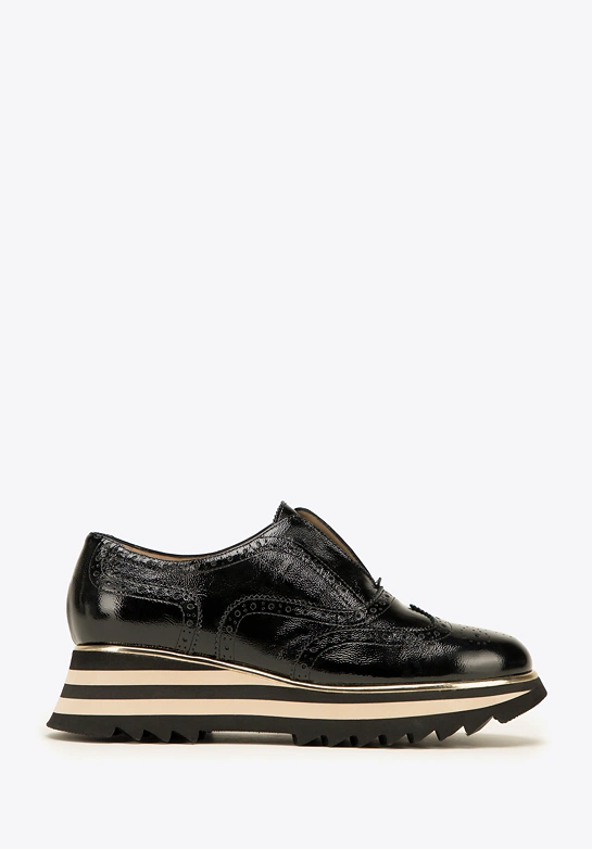 Damskie wsuwane sneakersy z lakierowanej skóry czarne