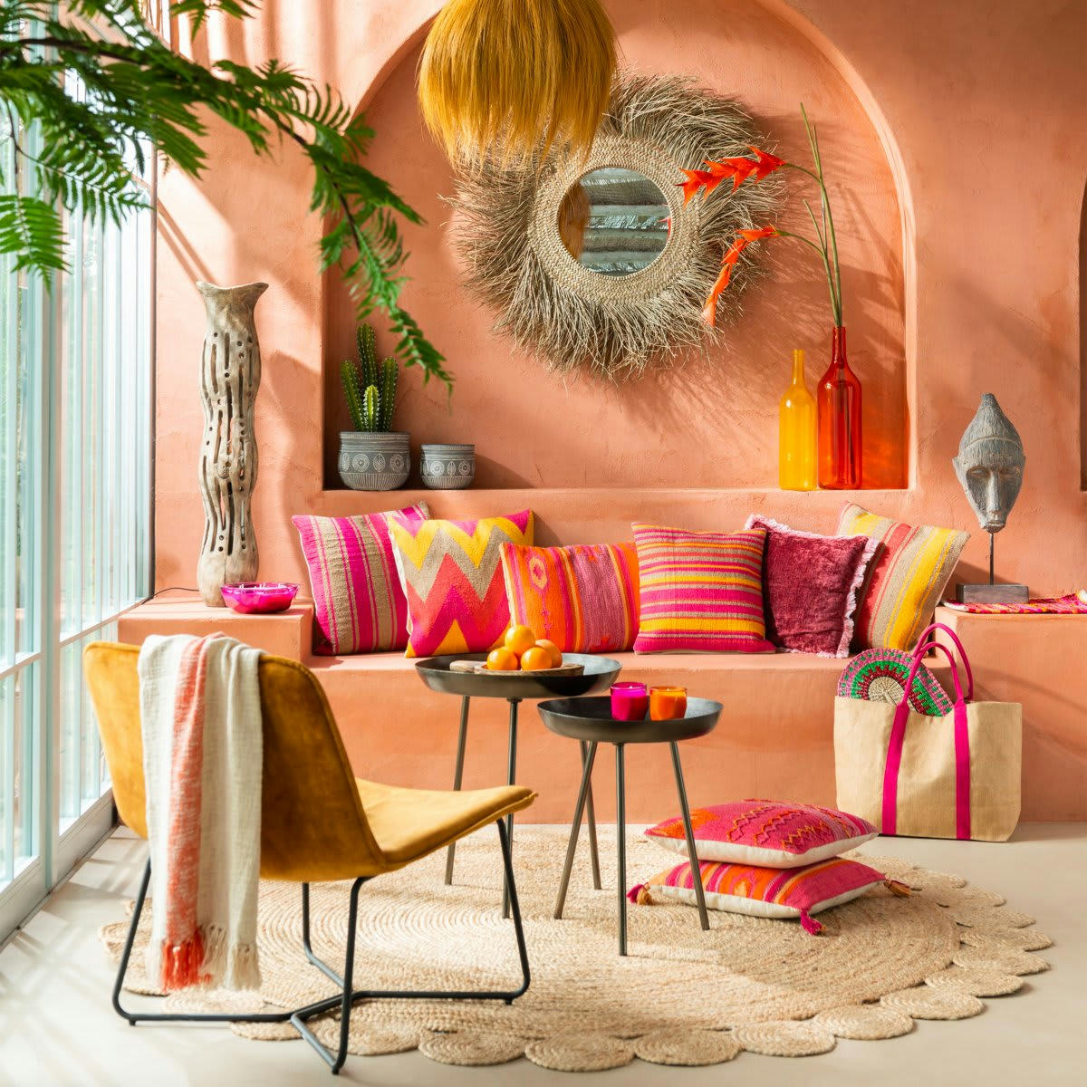 BRUXELLES - Fauteuil lounge en velours et métal camel