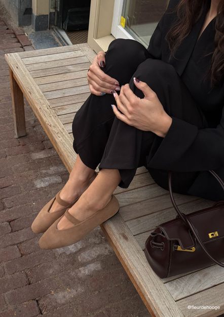 Taupe suède ballerina's