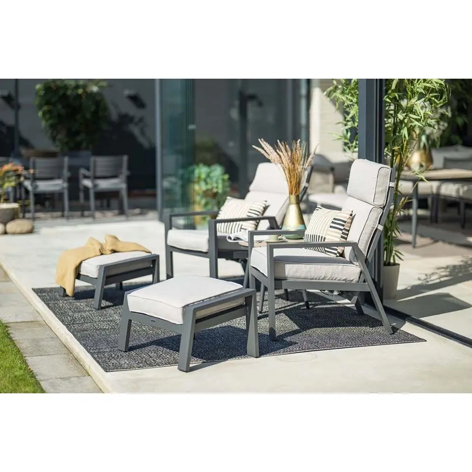 Max verstelbare loungestoelen voetenbankjes en bijzettafel - Carbon/Sand