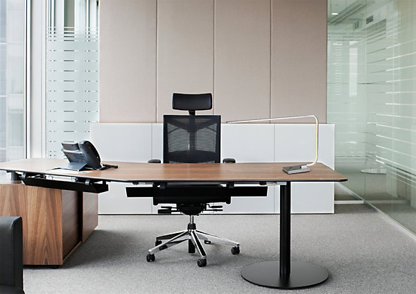 Lampe de table LED 'Faucium' en métal chromé, avec LED intégrée