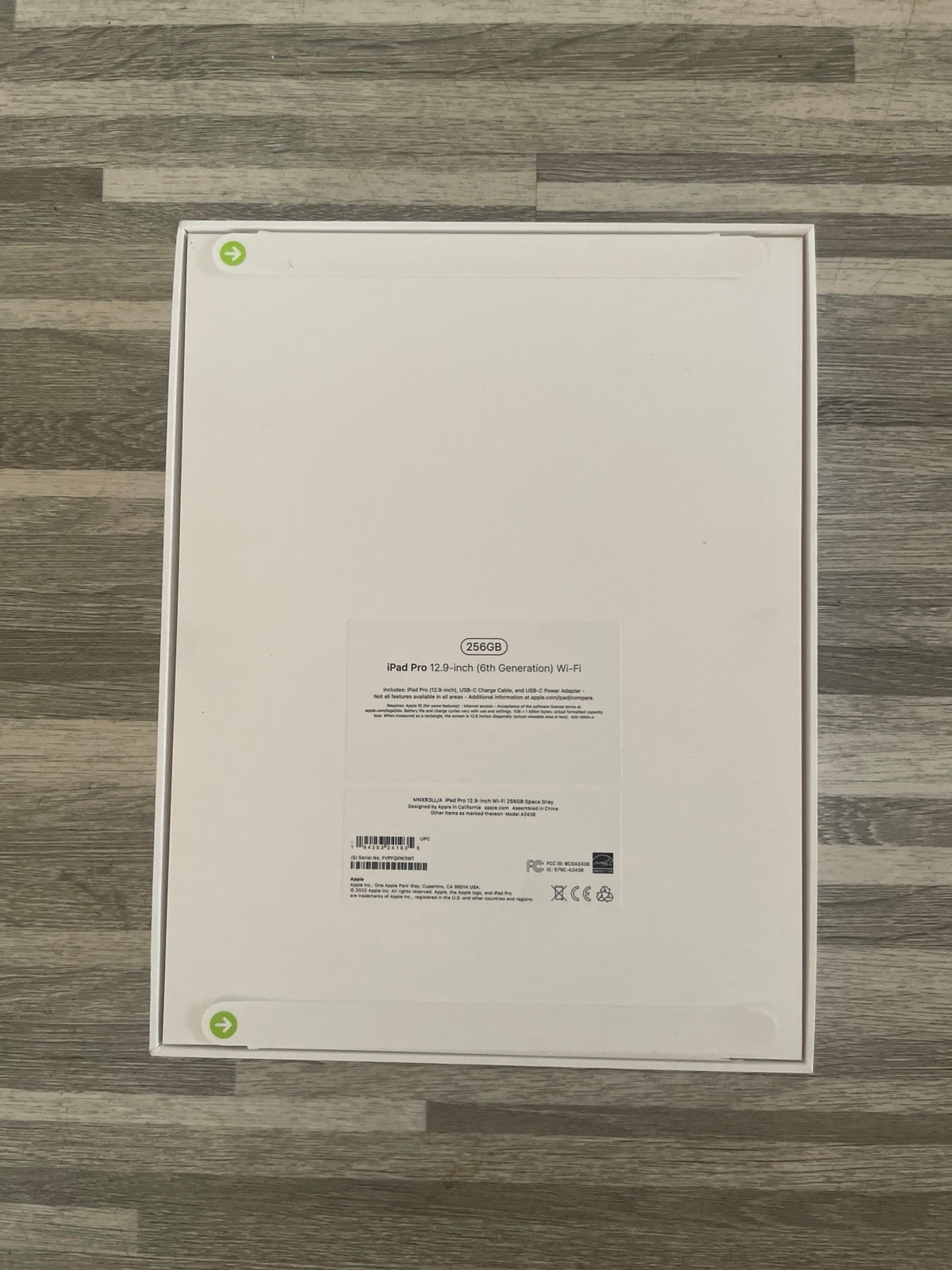 iPad Pro 12.9-inch (6th Generation) Wi-Fi 256GB *BRAND NEW SEALED*