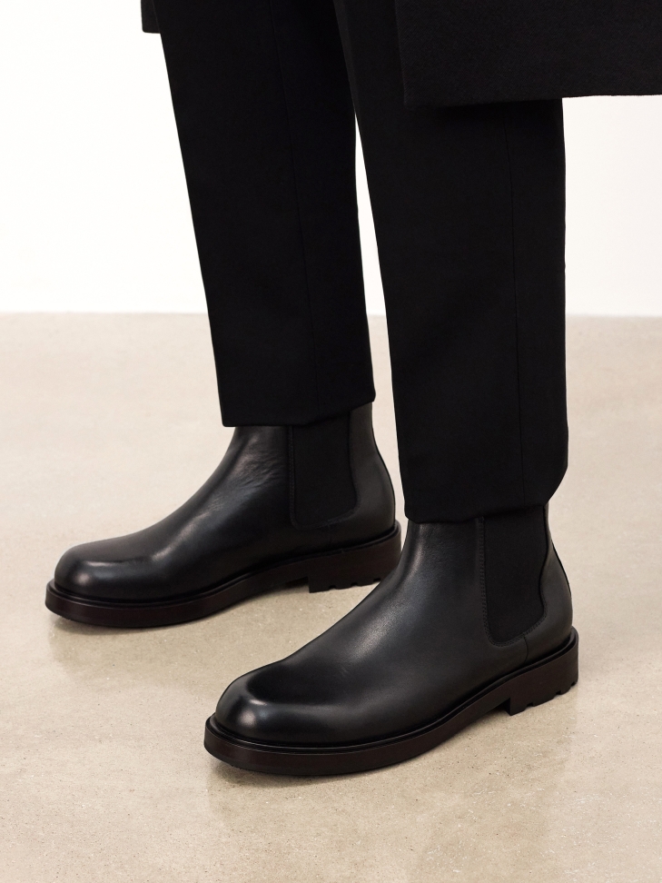 Classic black leather Chelsea boots