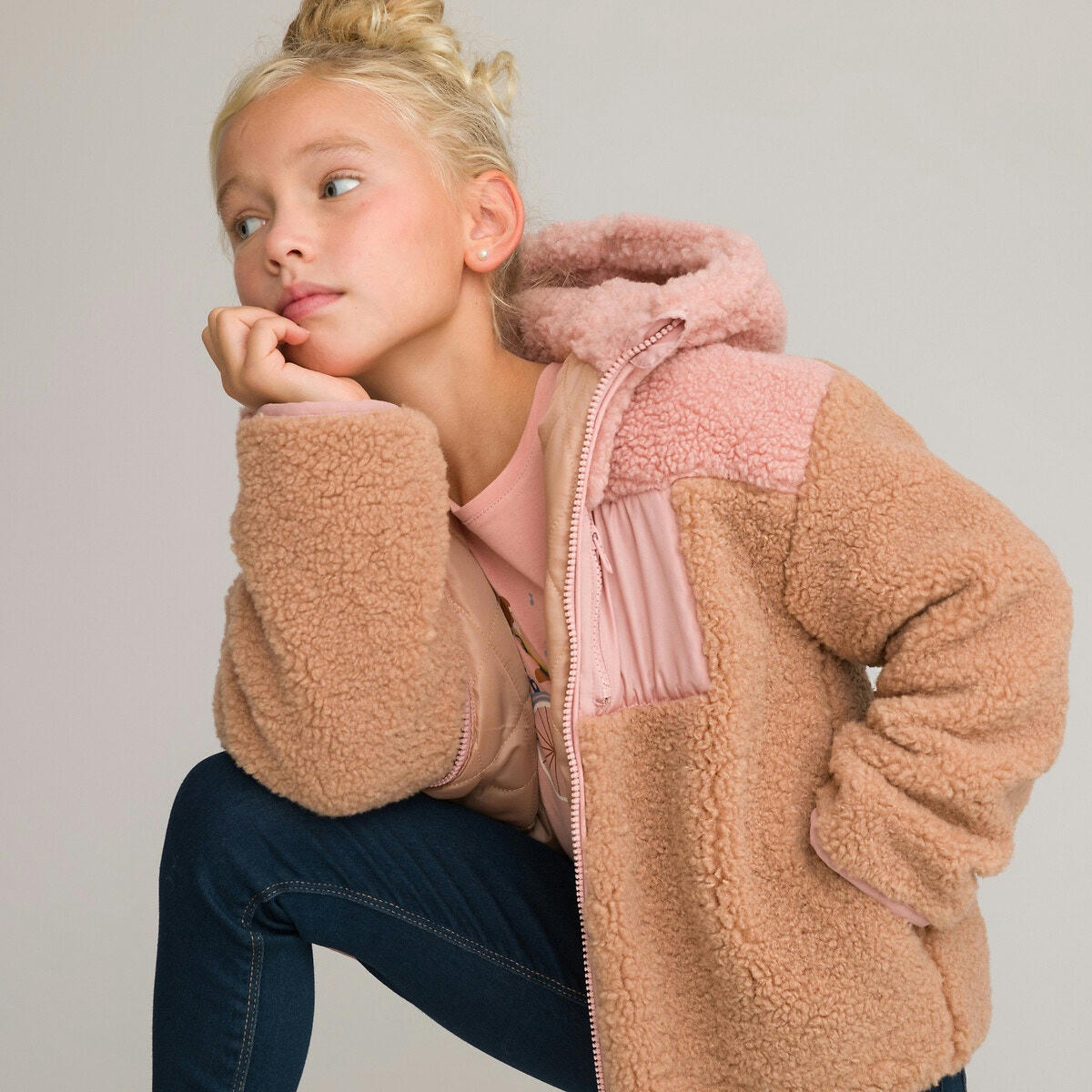 Blouson à capuche effet moutonné