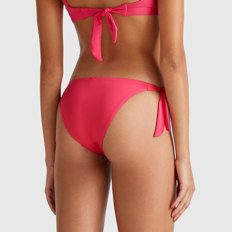 Swim bottoms in ECONYL® with bows