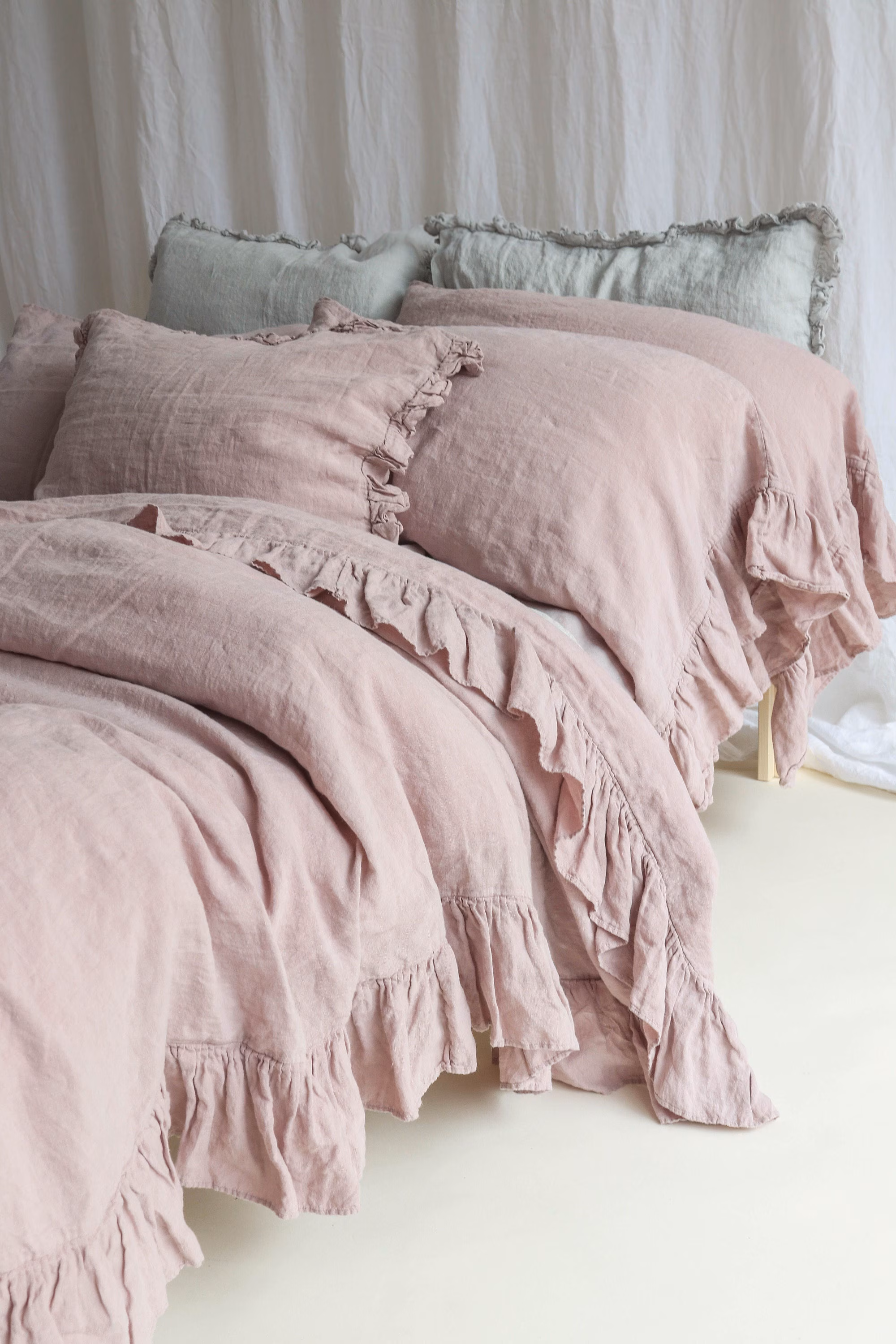 LINEN DUVET COVER . Linen bedding set . Shabby Chic linen ruffled duvet cover with ruffles. Softened and washed linen. MOOshop new colors.