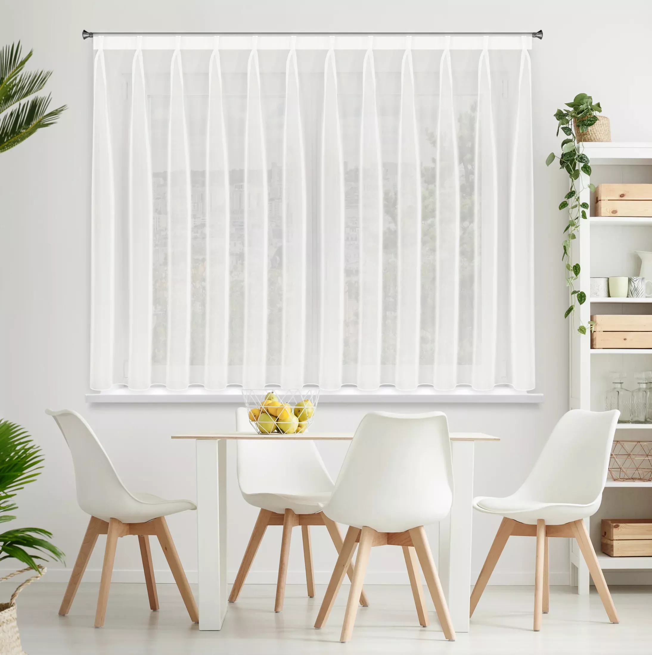 Firana kremowa z gładkiego mlecznego woalu wykończona szwem obciążającym VIOLET 250x150 cm flex 1:2