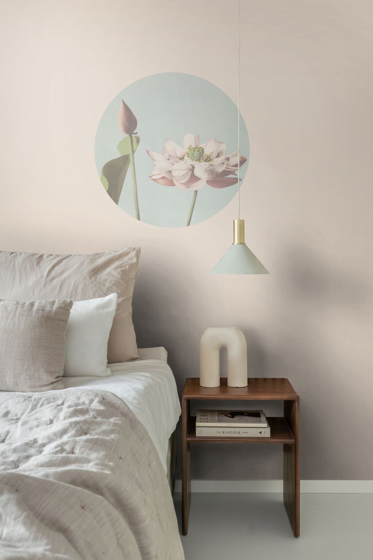 ESTAhome zelfklevende behangcirkel lotusbloem oudroze en vergrijsd blauw - Ø 70 cm - 158994