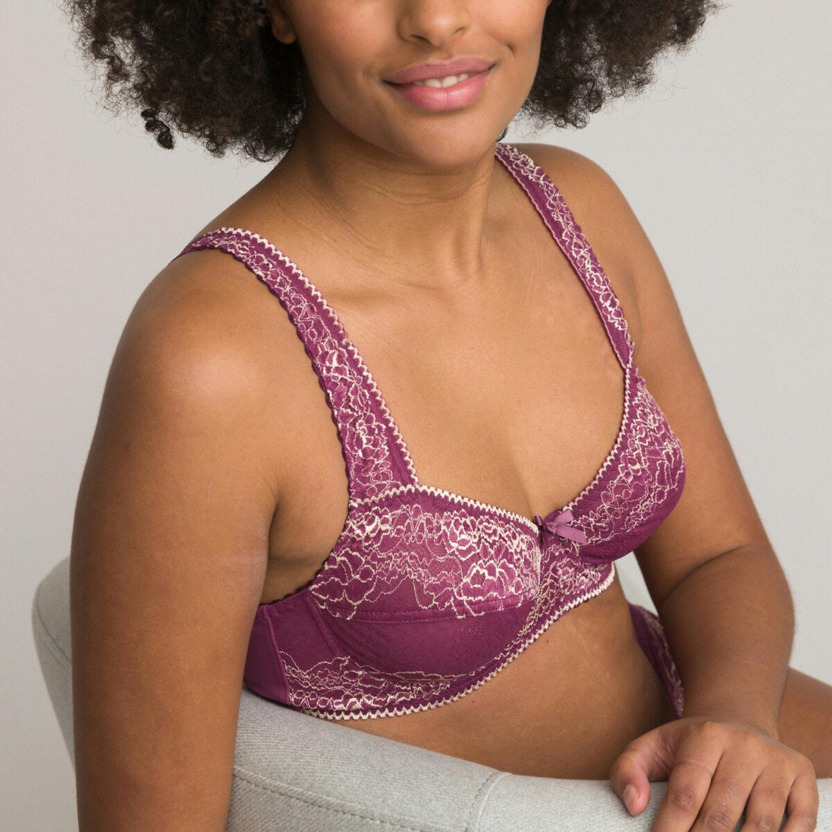 Soutien-gorge emboîtant en dentelle