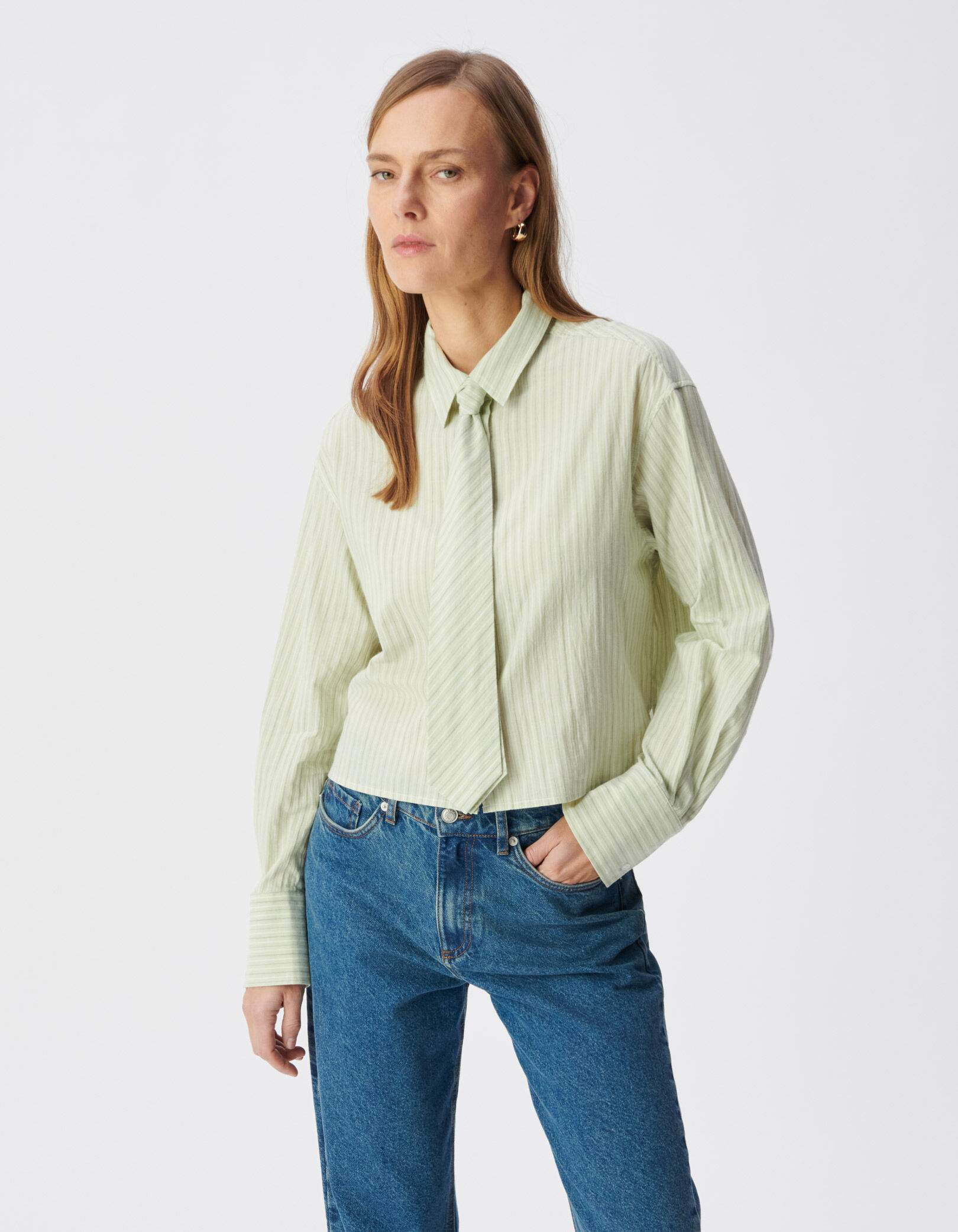 Chemise verte à rayures avec cravate Femme