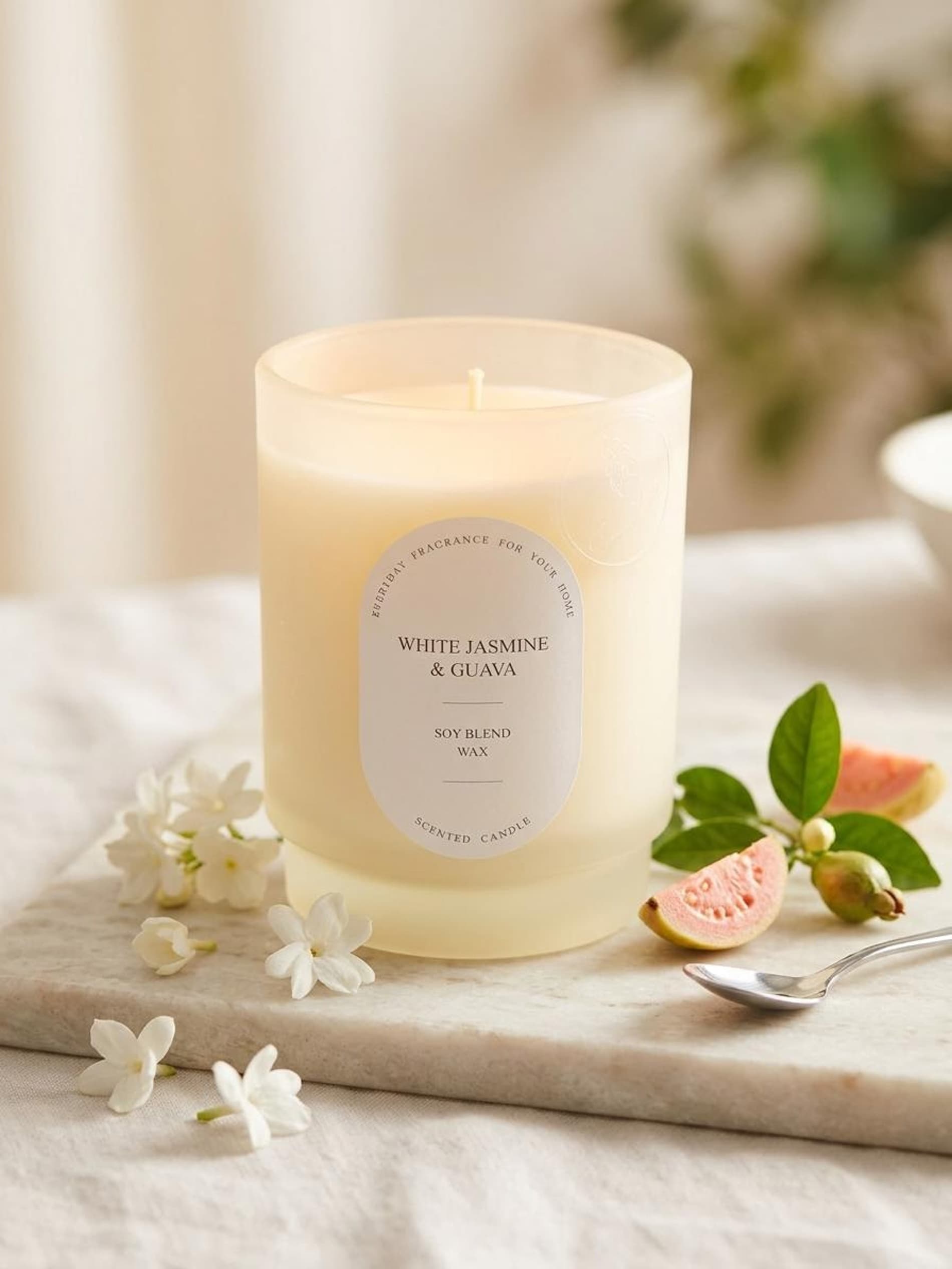 Sojowa świeczka zapachowa White Jasmine & Guava