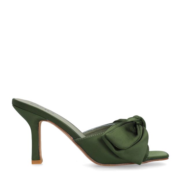 Groene muiltjes met hak en strik