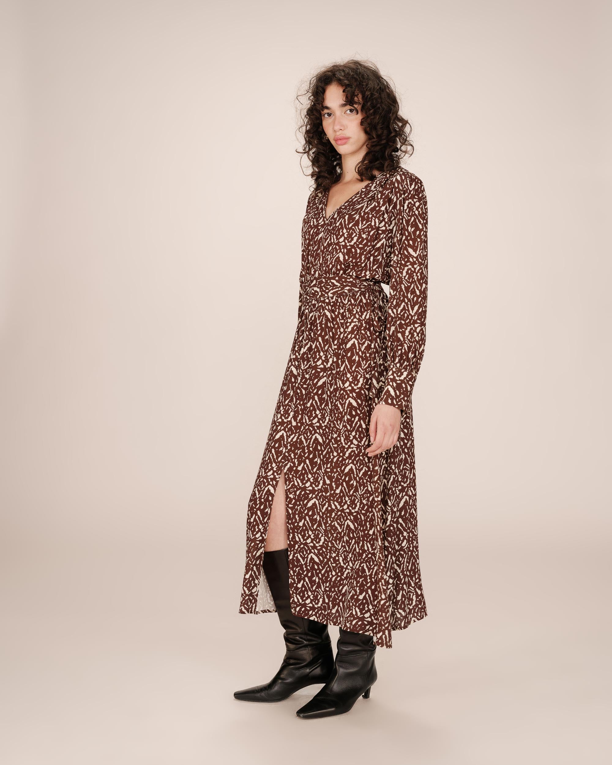 Robe longue abstraite chocolat Soisson