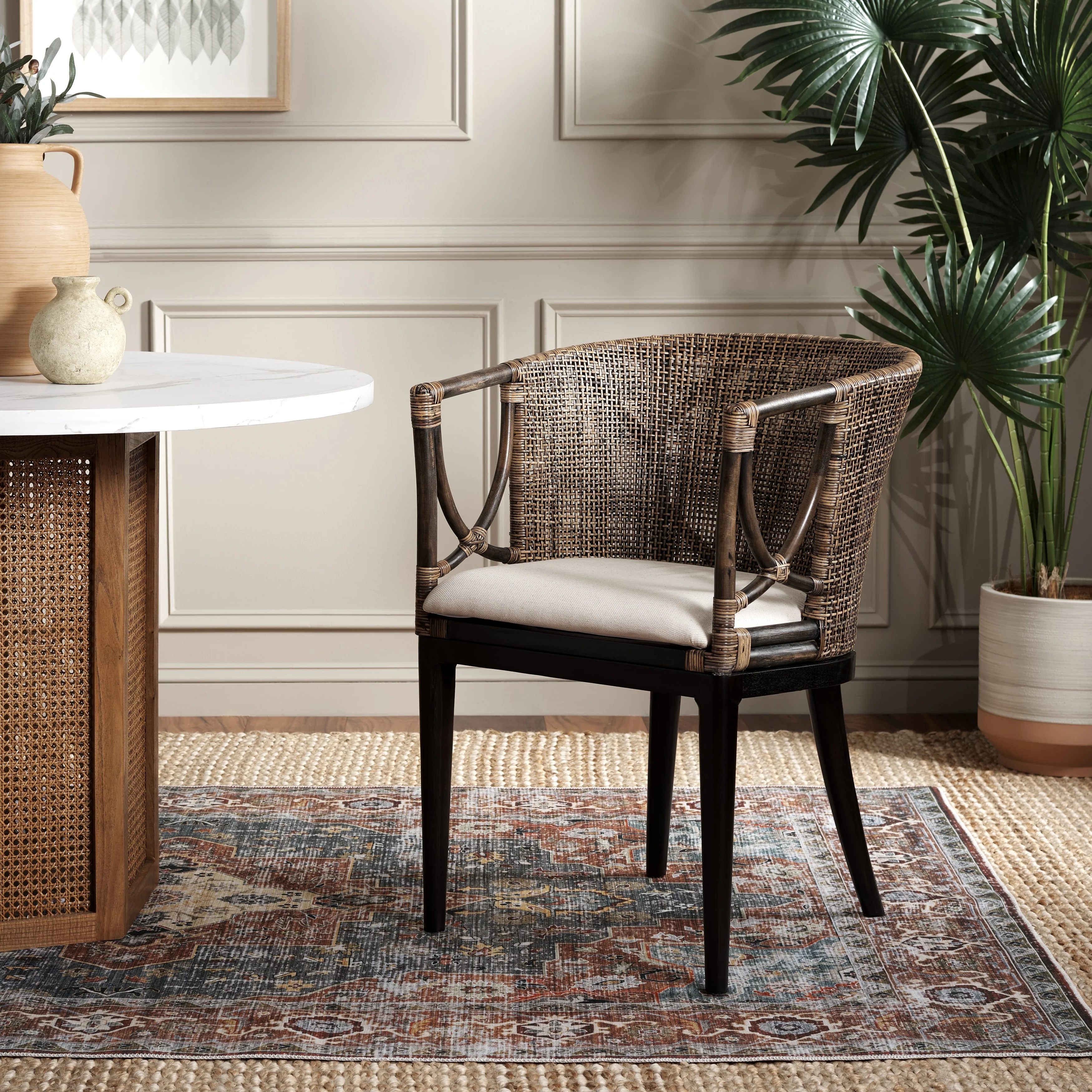 SAFAVIEH Olafia Dining Brown/ Black Arm Chair - 22.3 x 23.3 x 31.5 - 22Wx23Dx32H