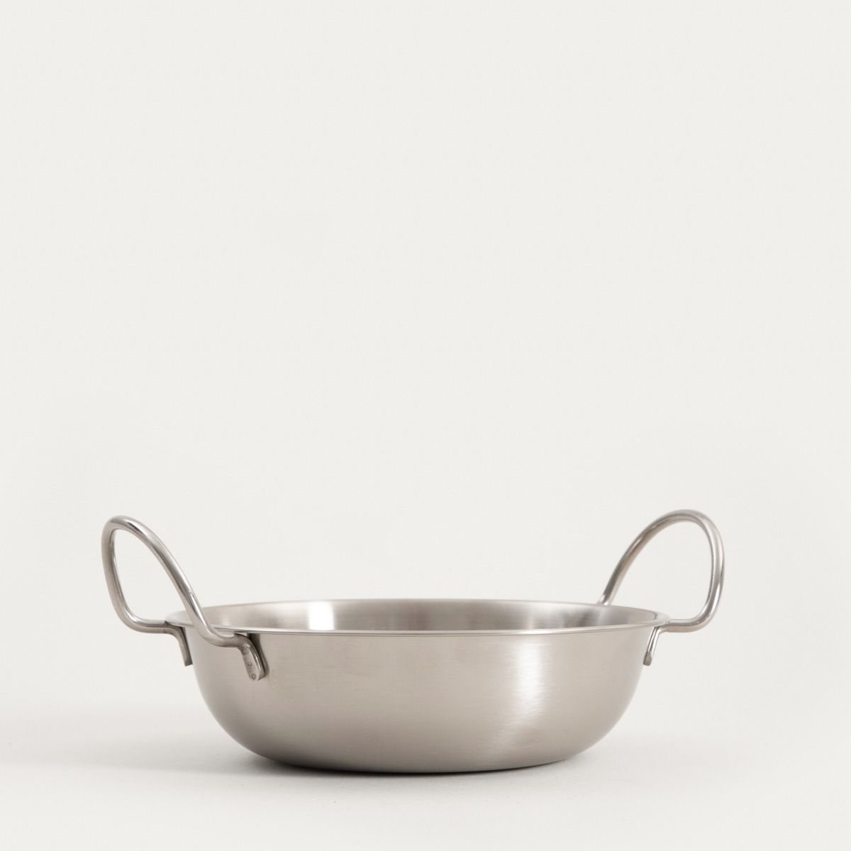 Misa ONTARIO do serwowania z uchwytami 18cm