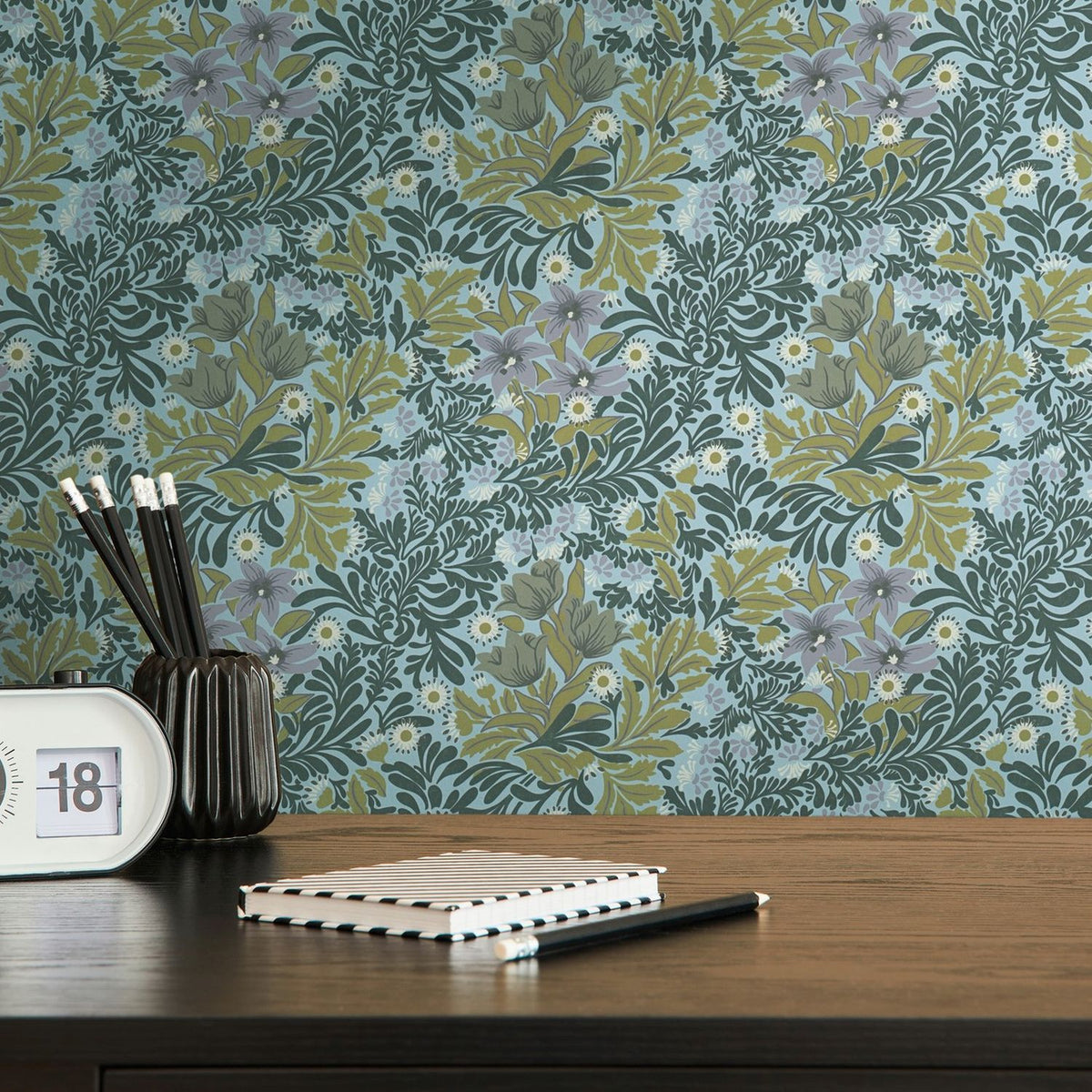 Livingwalls behang bloemmotief groen, blauw en zwart - 53 cm x 10.05 m - AS-390572